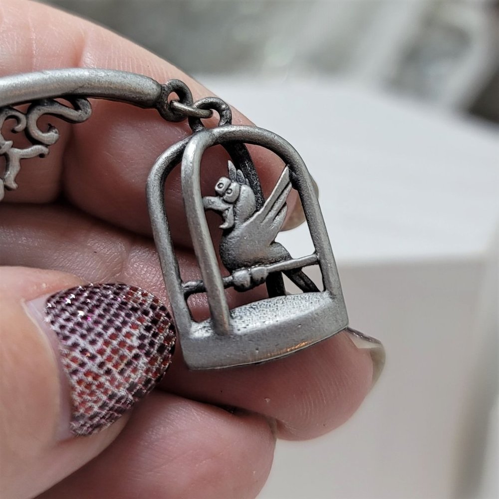 Cat w/ Bird in Cage Brooch Pin JJ Silvertone - Picture 6 of 7